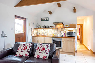 Wharfingers living room